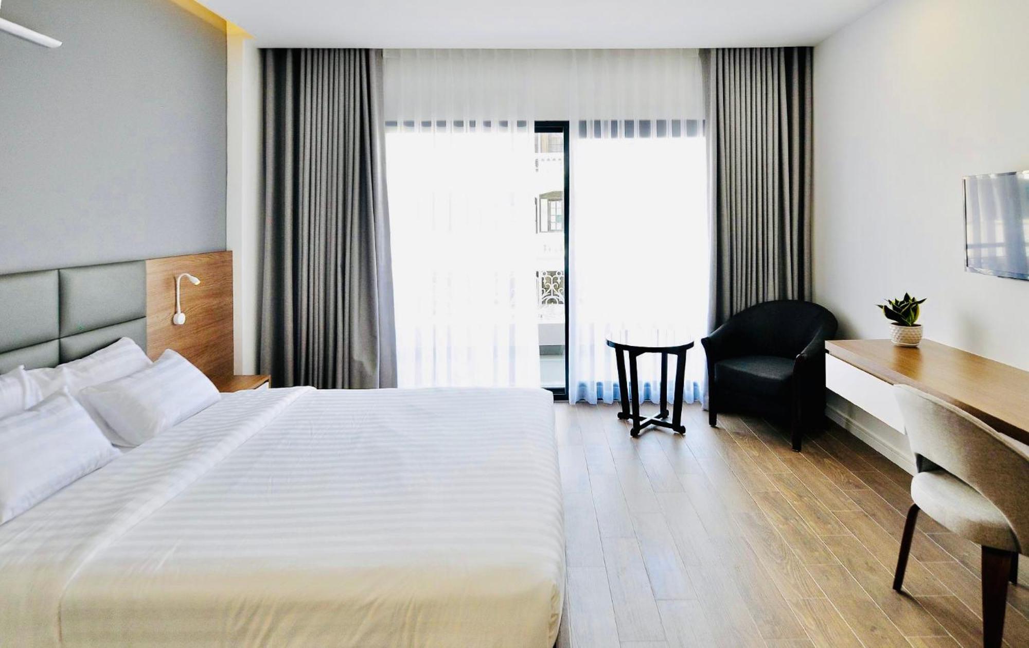 Royal Dragon Boutique Hotel