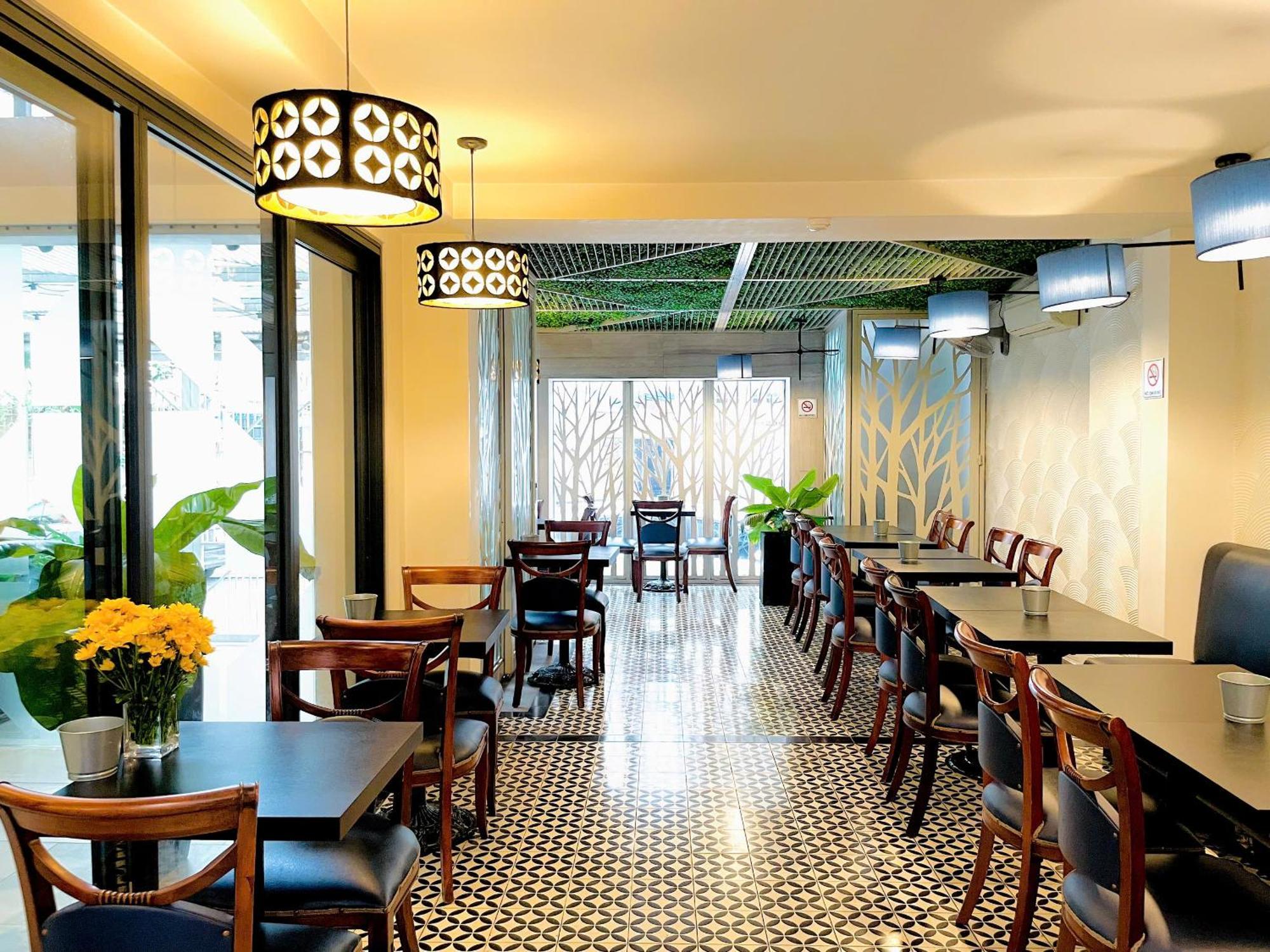 Royal Dragon Boutique Hotel