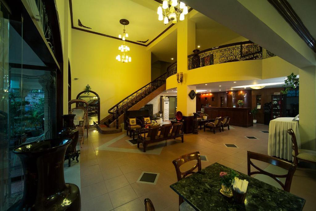 Royal Dragon Boutique Hotel