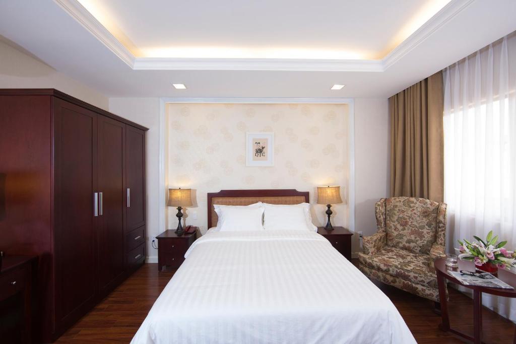 Royal Dragon Boutique Hotel