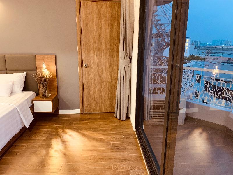 Royal Dragon Boutique Hotel