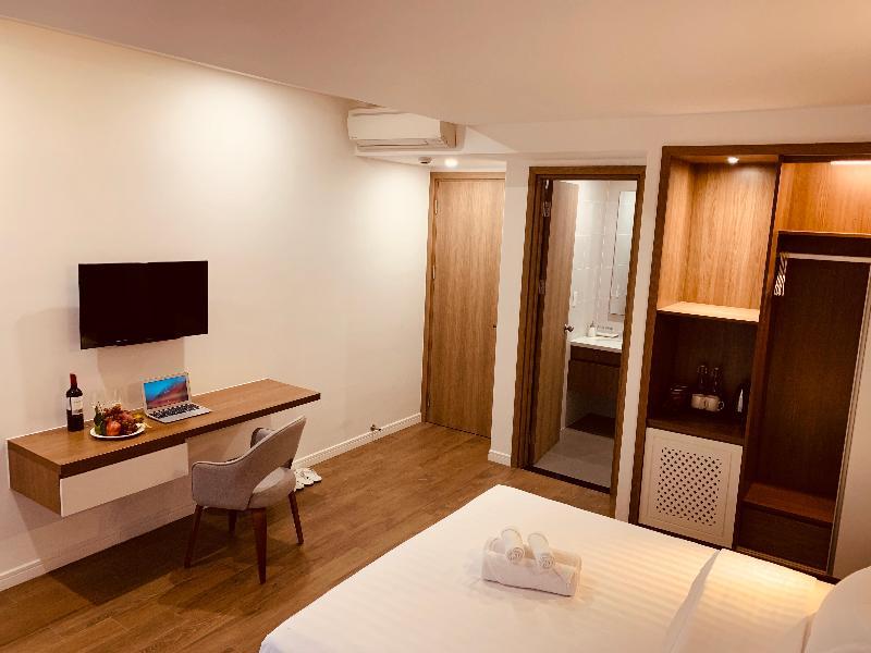 Royal Dragon Boutique 3*